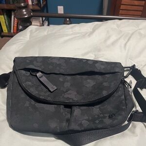 Lululemon cross body purse